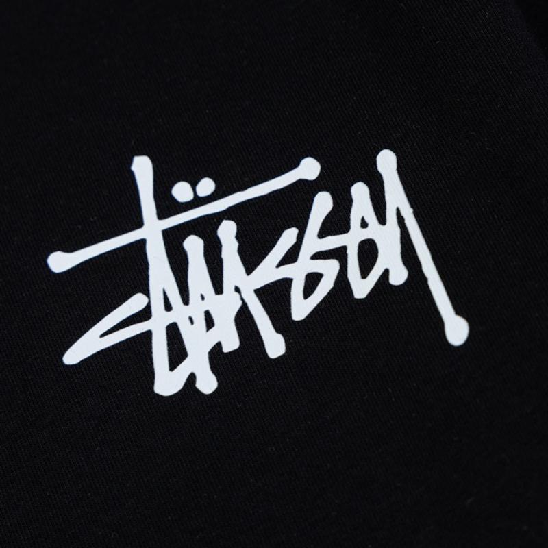 Stussy Летняя новая футболка с круглым вырезом из высококачественного хлопка 2025 года для мужчин и женщин, классическая футболка с буквенным принтом для пар