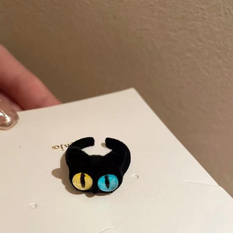 Soft and Cute Women's Plush Ring - Popular Douyin Model, Spring Fashion, Versatile, and Fun