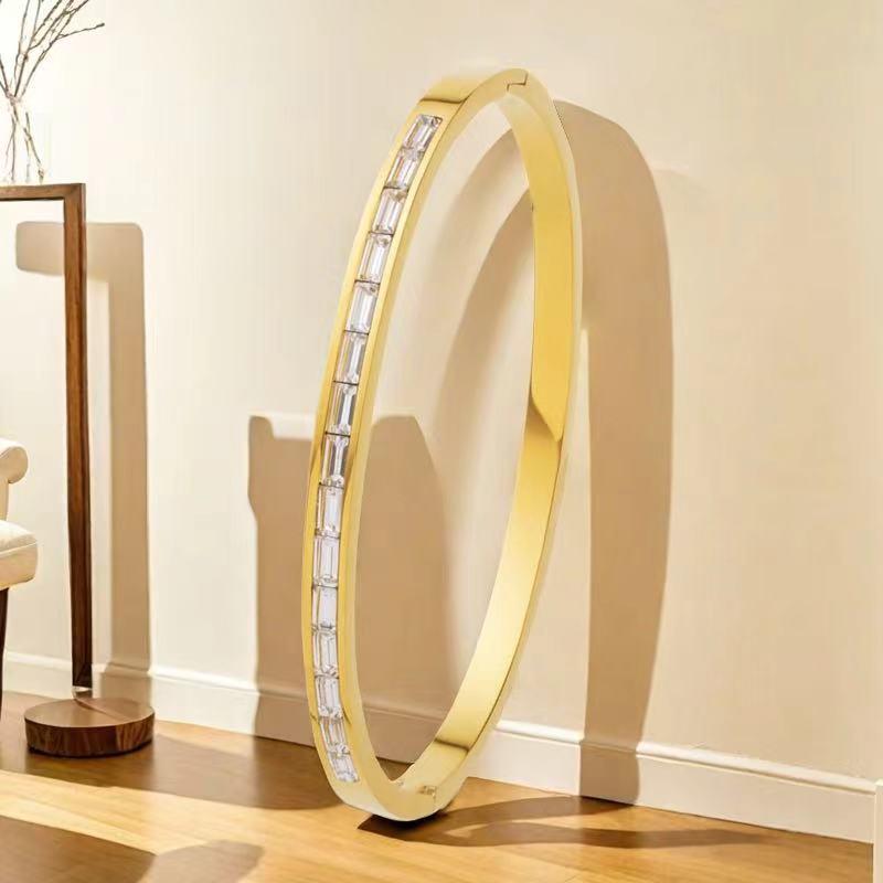 Женский роскошный браслет из нержавеющей стали: Гальванизированный титан, Полная бриллиантовая инкрустация, Европейско-американский стиль