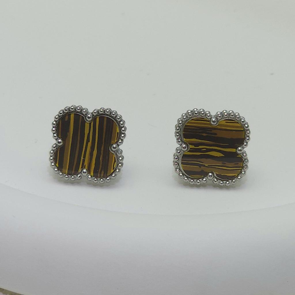 Высококачественная титановая сталь Натуральный перламутр Четырехлистный клевер Серьги для женщин 18K Модные Премиальные серьги