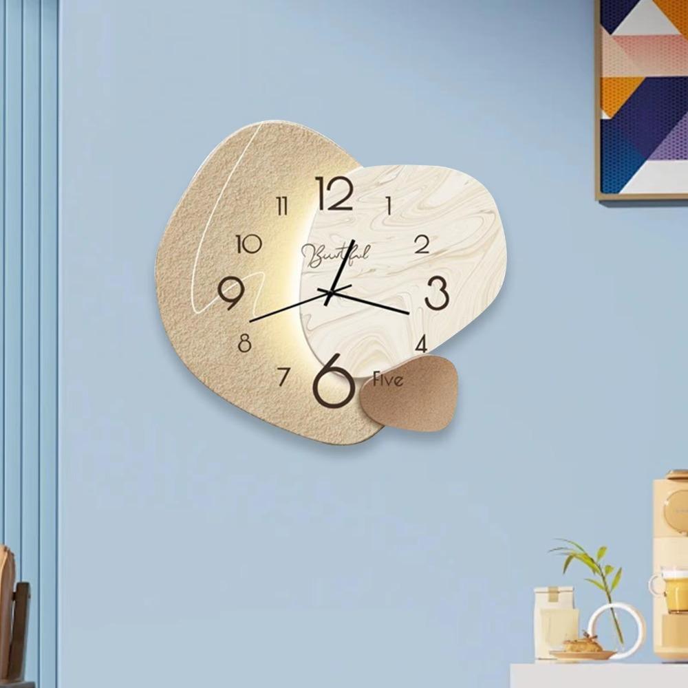 Easy To Read Wall Painting Light High-end Wall Hanging Clock Modern Digital Wall Clock  Restaurant