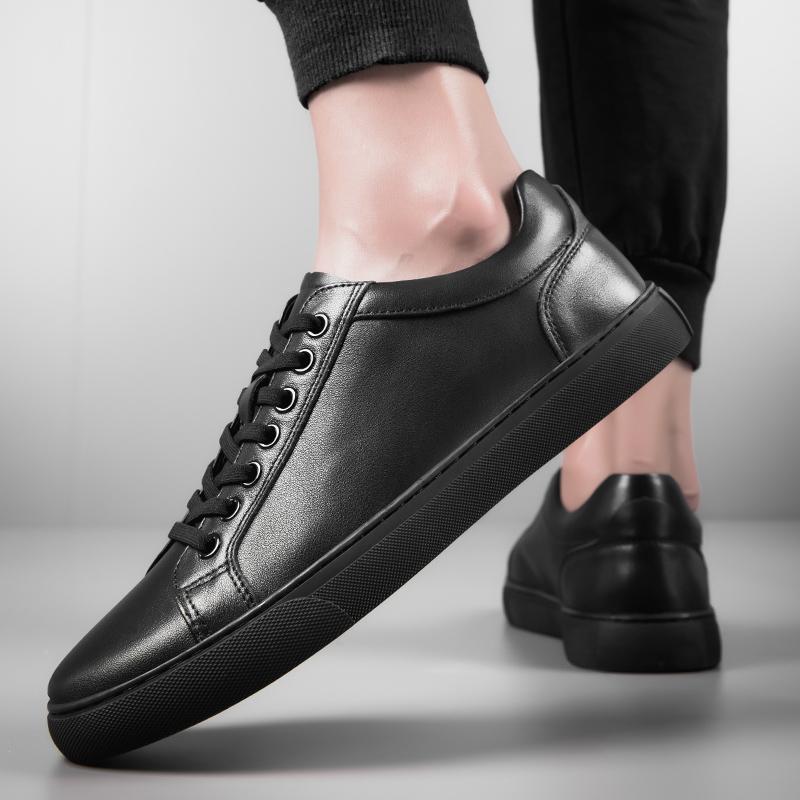 Fashion Genuine Leather Mens Casual Shoes Lightweight Man Skateboard Shoes Luxury Brand Sneakers Travel Tenis Masculino Vulcanize Shoes