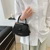 Elegant Retro Aesthetic Womens Shoulder Bag Trendy Casual Handbag For Daily Use