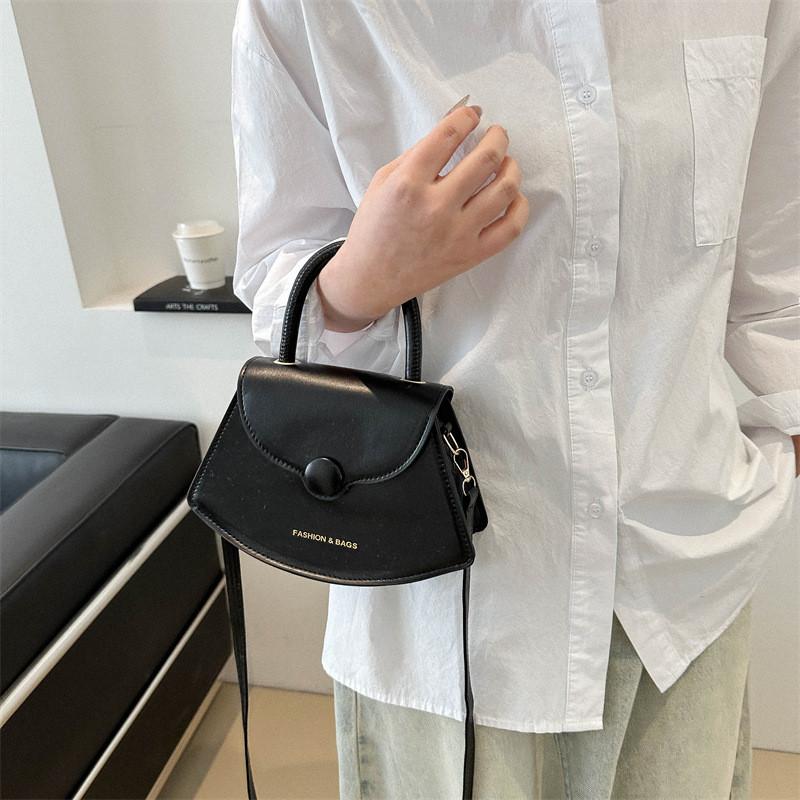 Elegant Retro Aesthetic Womens Shoulder Bag Trendy Casual Handbag For Daily Use
