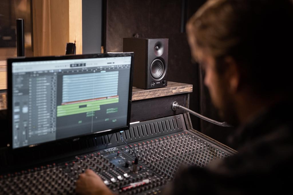 Edifier MR4 Monitor Speaker Maximum 42W Output Balanced Stereo Mini Bookshelf Type Black Authorized Distributor (TRS Input/RCA/3.5mm Plug) [Japanese