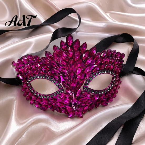 Premium Halloween Cosplay Mask Gothic Cat Eye Masquerade Mask, Rhinestone Vintage Half Face, Sexy Elegant Party Costume, Glitter for Comfortable Long