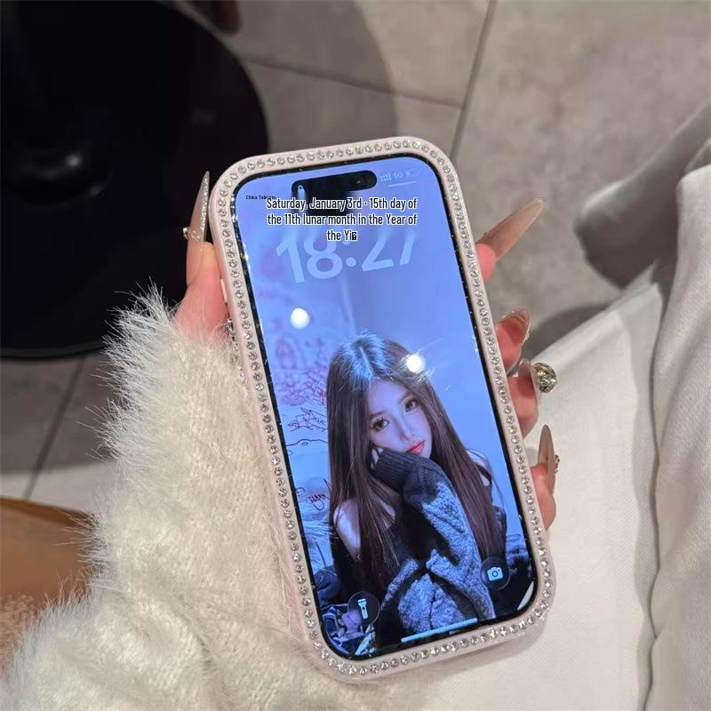 Элегантный чехол с блестками и стразами для iPhone 16 Pro Max и 17 Pro