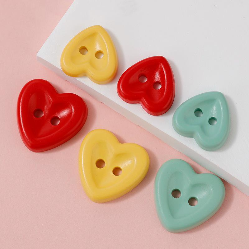 20Pcs Cute Button 12Mm Macaron Colored Heart Plastic Buttons For Children'S Shirts Sweaters Decor Buttons Diy Sewing Accessories