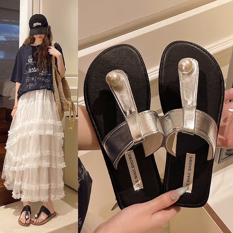 Французский отпуск крутые тапочки женские летние 2025 новый сказочный стиль с юбкой плоская подошва носок пляжная обувь