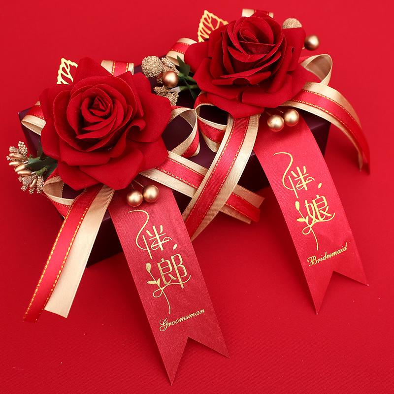 Свадебный набор бутоньерка: Бутоньерки для семьи, шаферов и подружек невесты для приветствия родителей.
