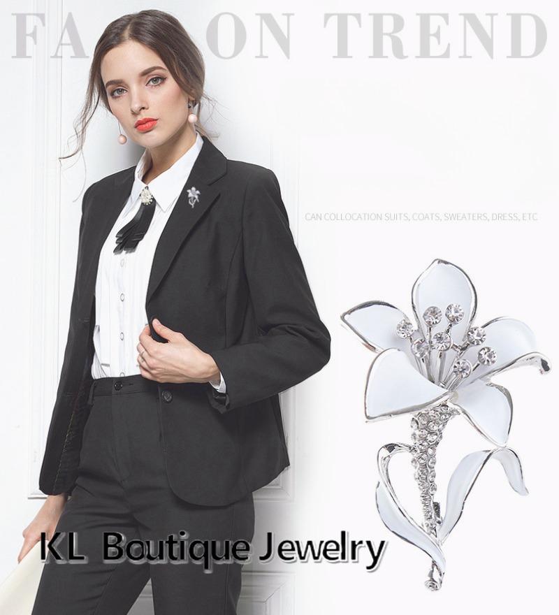 Women Brooch Romantic Crystal Flower Lapel Accessories Carnation Botany Gifts Jewelry