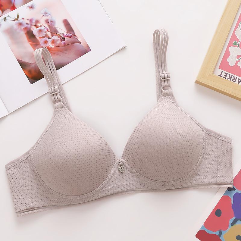 Бюстгальтер с мягкой чашкой в ​​два ряда, без стального кольца, с гладкой поверхностью для людей среднего и пожилого возраста.