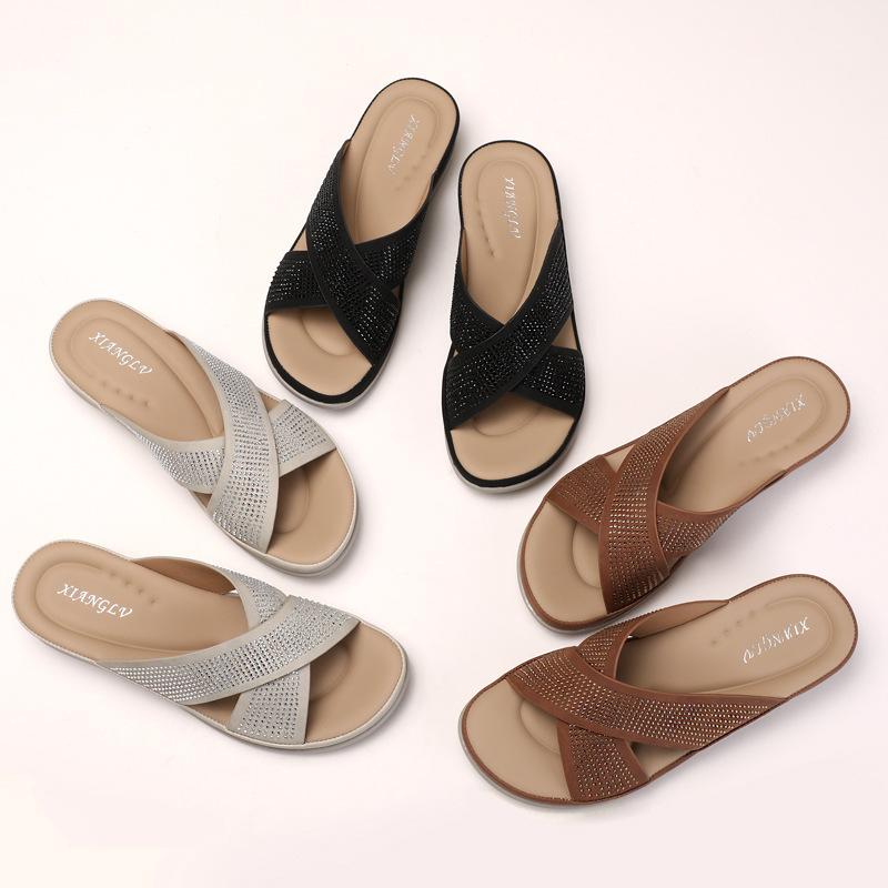 Тапочки женские летние каблук с открытым носком модные римские сандалии со стразами дорожная пляжная обувь