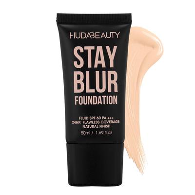 HUDA Beauty Стойкий матирующий тональный крем с солнцезащитным фактором Консилер
