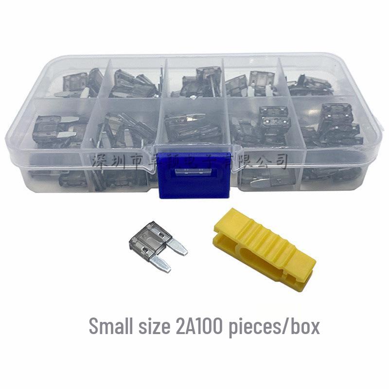 Набор автомобильных предохранителей: Ножевые предохранители малого, среднего и большого размера (1A, 3A, 10A, 15A)