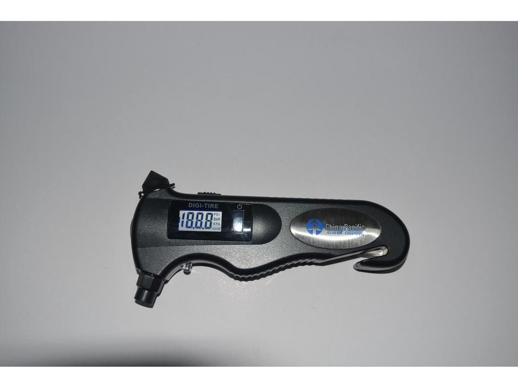 Многофункциональный цифровой манометр для шин