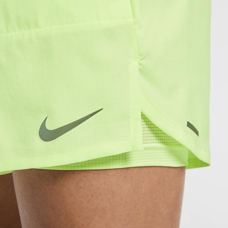 Nike Dri-Fit Два-в-одном Удобные Быстросохнущие Повседневные Универсальные Спортивные Шорты Мужские шорты Светло-желто-зеленые FN2993701