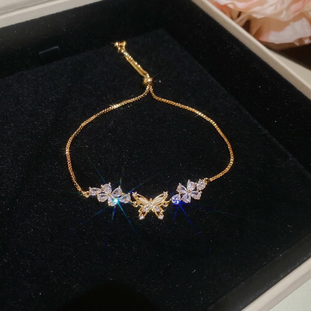 Hollow-Out Butterfly Jewelry Sparkling Zirconia Women'S Bracelet Adjustable Fashion Bracelet Delicate Butterfly Pendant Bracelet