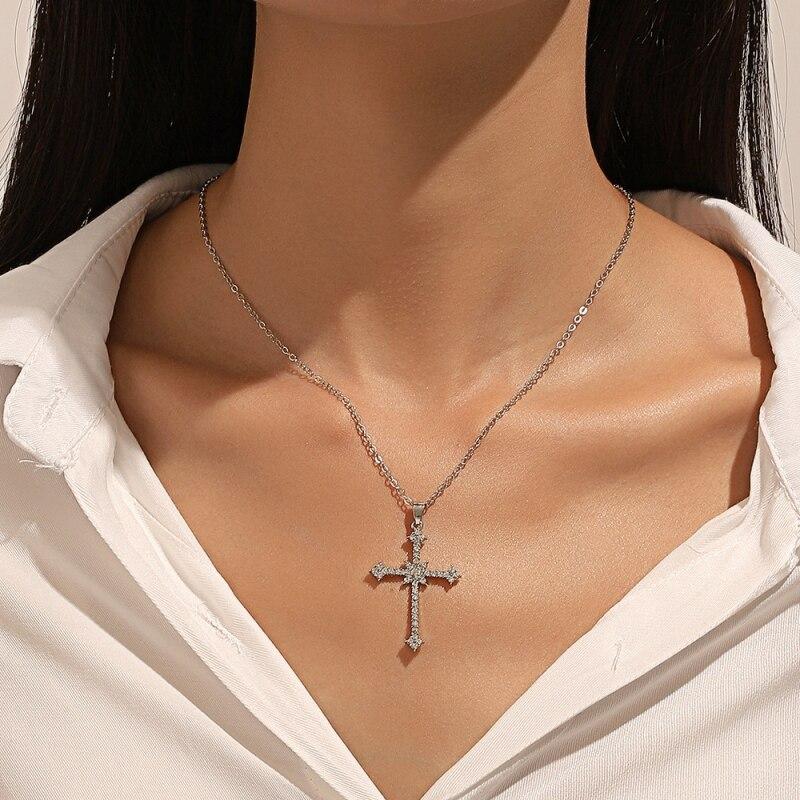 1pcs White Gold Necklace Ladies Cold Wind Set Glass Diamond Cross Copper Alloy