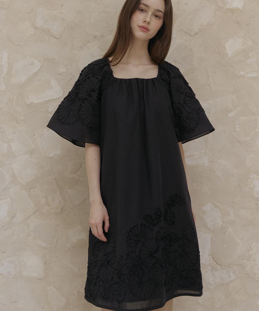 TINABLOSSOM Very Black Dress
