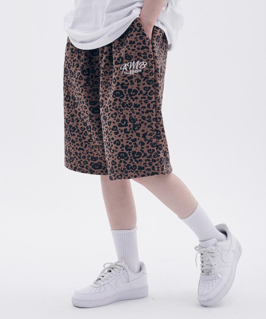 AMBLER Heart Bear Leopard Pants Bermuda Single-Pleat Sweat Shorts Asp801 (Brown)