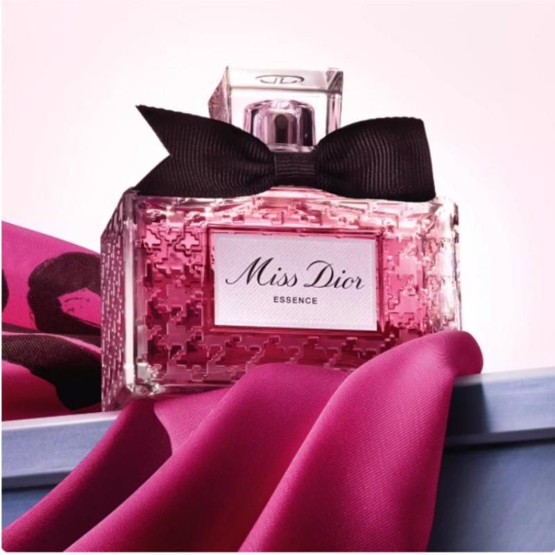 Dior Miss Dior Essence Essence De Parfum, Фруктовые, Цветочные и Древесные Ноты