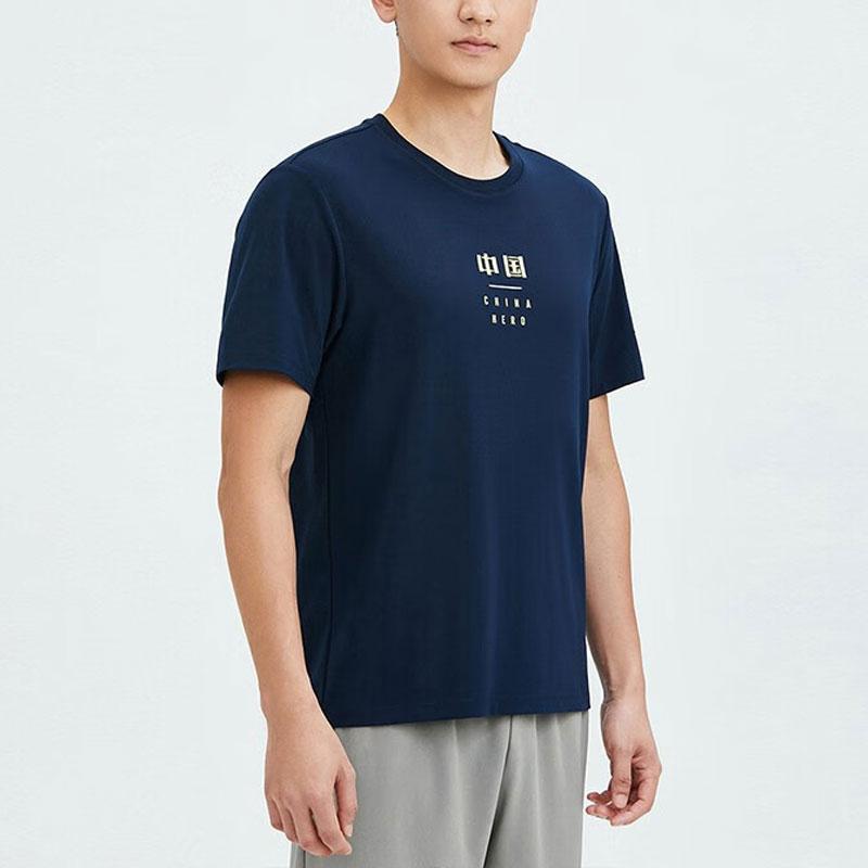 Anta Футболка Training Series с буквенным принтом, дышащая, спортивная, с коротким рукавом, мужская, темно-синяя 152337110-3