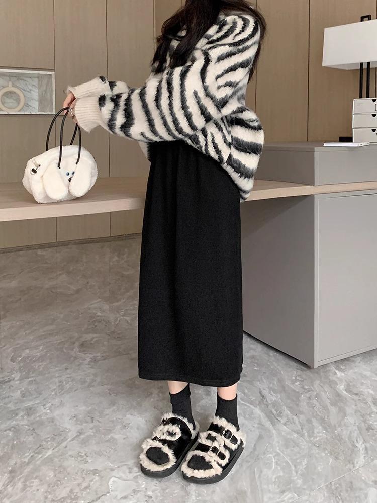 Женская вельветовая юбка А-силуэта с высокой посадкой - Приталенный крой, стильный корейский дизайн для осени/зимы 2023