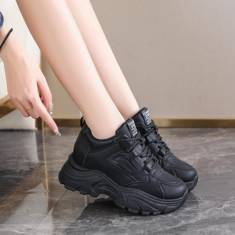 Белые женские кроссовки на платформе 2024 года, осенние спортивные туфли на шнуровке с толстой подошвой, женские, из искусственной кожи, дышащие, для ходьбы, женские