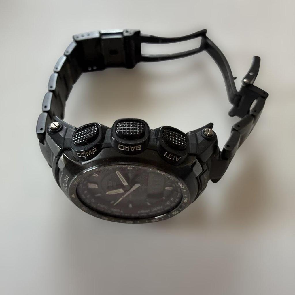Б/у Наручные часы CASIO PRO TREK Tough Solar для активного отдыха, основной блок
