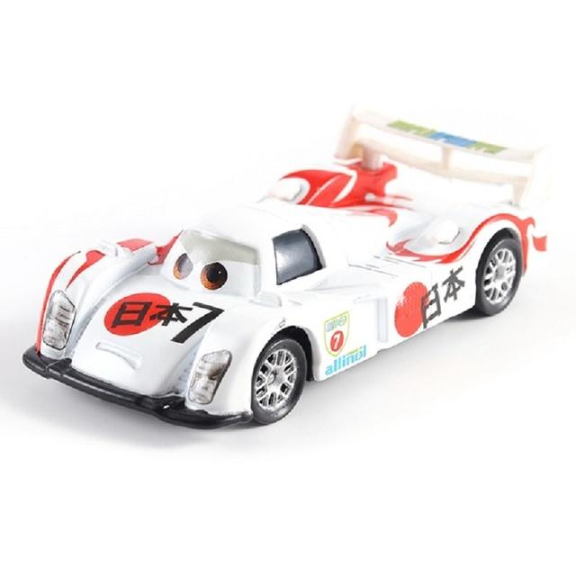 Disney Pixar Cars No.95 Молния Маккуин Модель автомобиля Металлические игрушки и хобби Для детей Для мальчиков Для малышей и детей Дети Подарок на день рождения Игрушечные машинки и поезда