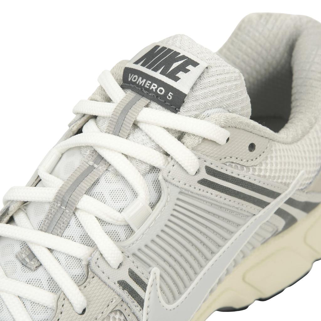 Nike Кроссовки унисекс Air Zoom Vomero 5 Platinum Tint Белый кашемир Железно-серый HF0731-007
