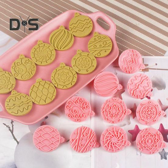 10 stks/set Kerstbal Cookie Cutter Mold Food Grade PP Vaatwasmachinebestendig Druk DIY 3D Fondant Cookie Maker Mold Keuken Bakken Tools