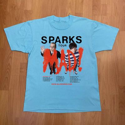Группа Sparks Североамериканский MAD! Тур Сентябрь Футболка Полный Размер S-5XL Унисекс Футболка