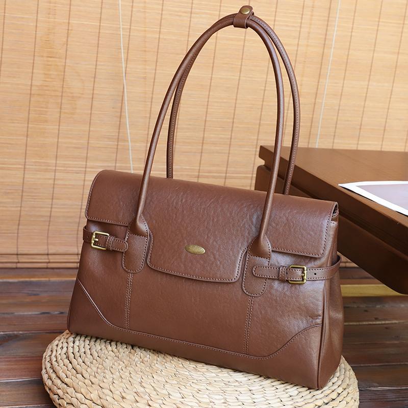 Ladies cowhide shoulder bag luxurious designer style large capacity trendy style available in multiple colors shopping commuting