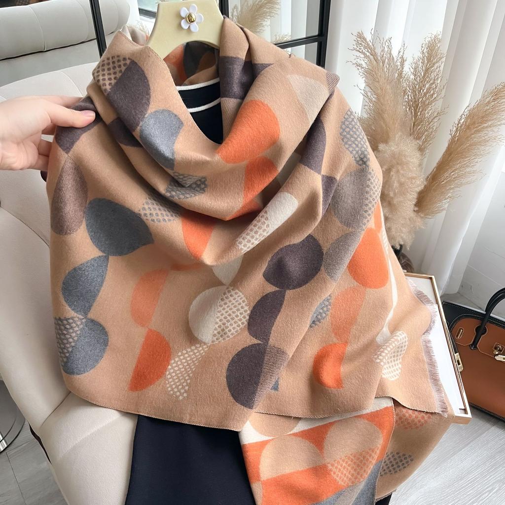 Warm Jacquard Short Beard Tassel Scarf Ladies Polka Dot Reversible Air-Conditioning Shawl Scarf