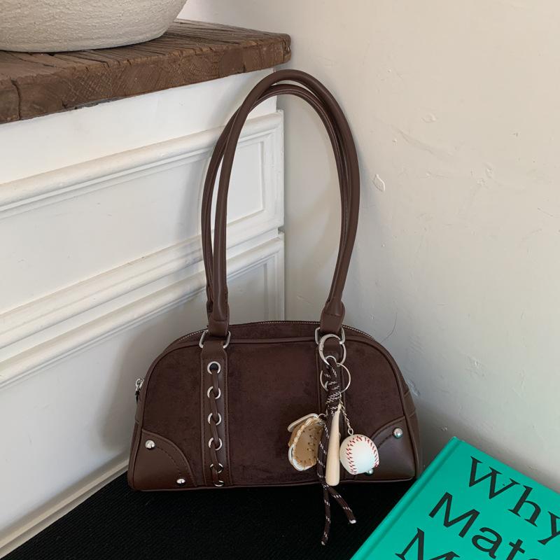 Casual Foreign Style Portable Bowling Bag Women's 2025 New Fashion Retro Pillow Bag High Value Shoulder Bag