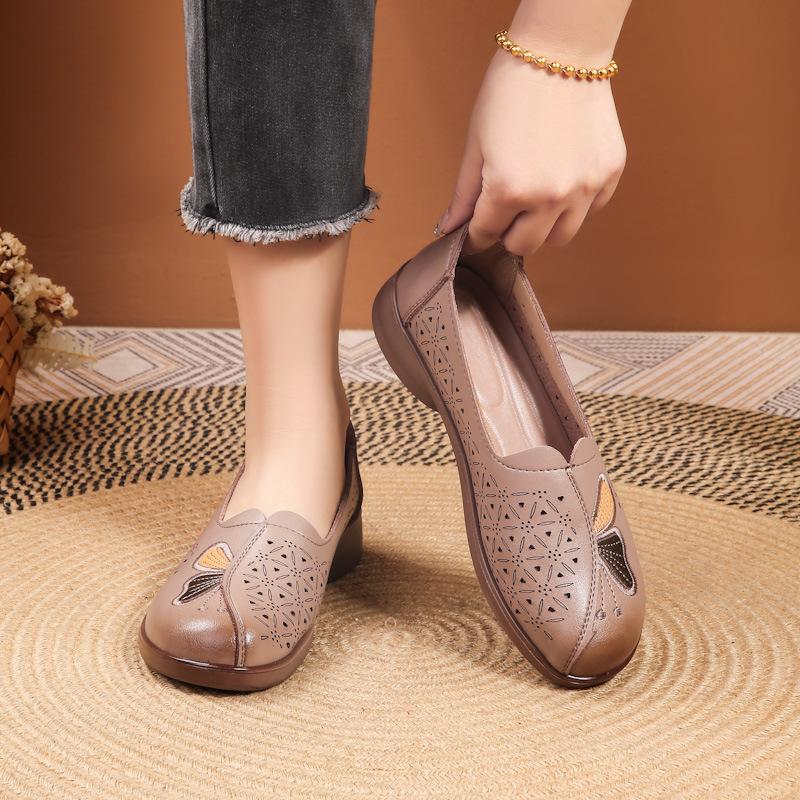 Обувь для мам весна и осень для людей среднего возраста и пожилых людей удобные однобортные туфли для людей среднего возраста и пожилых людей нескользящие летние кожаные сандалии сандалии с отверстиями