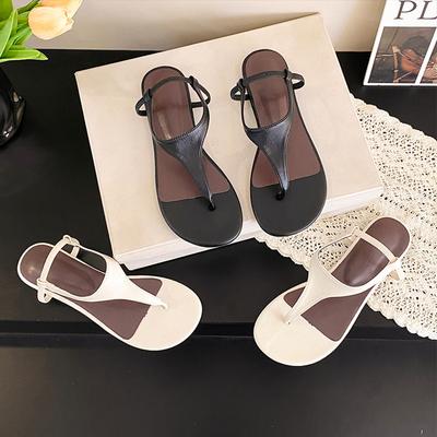 Ретро отпускные сандалии-щипки на плоской подошве, туфельки феи, 2025 новая летняя серебристая универсальная пляжная римская обувь