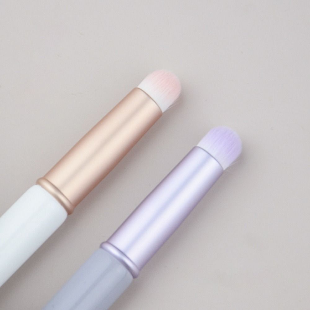 Professional Lip Brush Portable Makeup Tools Clean And Hygienic Lipstick Brush Women