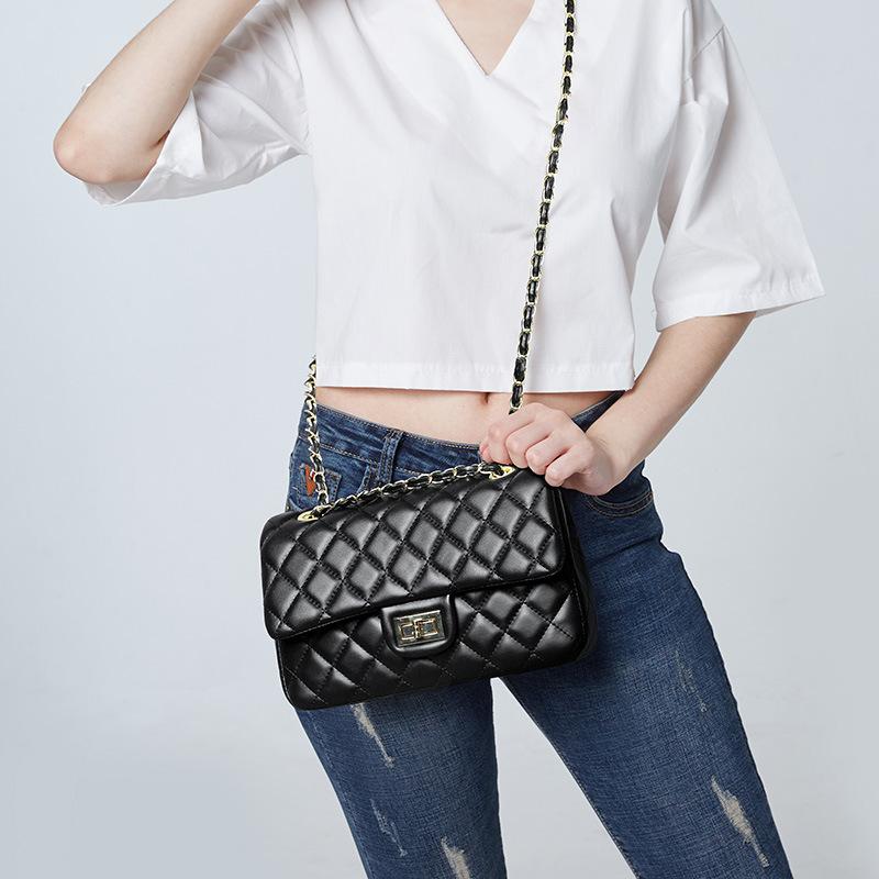 New Spring Diamond Chain Bag European and American Retro Fashionable Hot Mom Bag Easy To Match One Shoulder Crossbody Bag for Women
