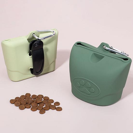 Silicone Dog Treat Pouch Small Pet Training Snack Bag with Magnetic Closure And Waist Clip for Training Walking