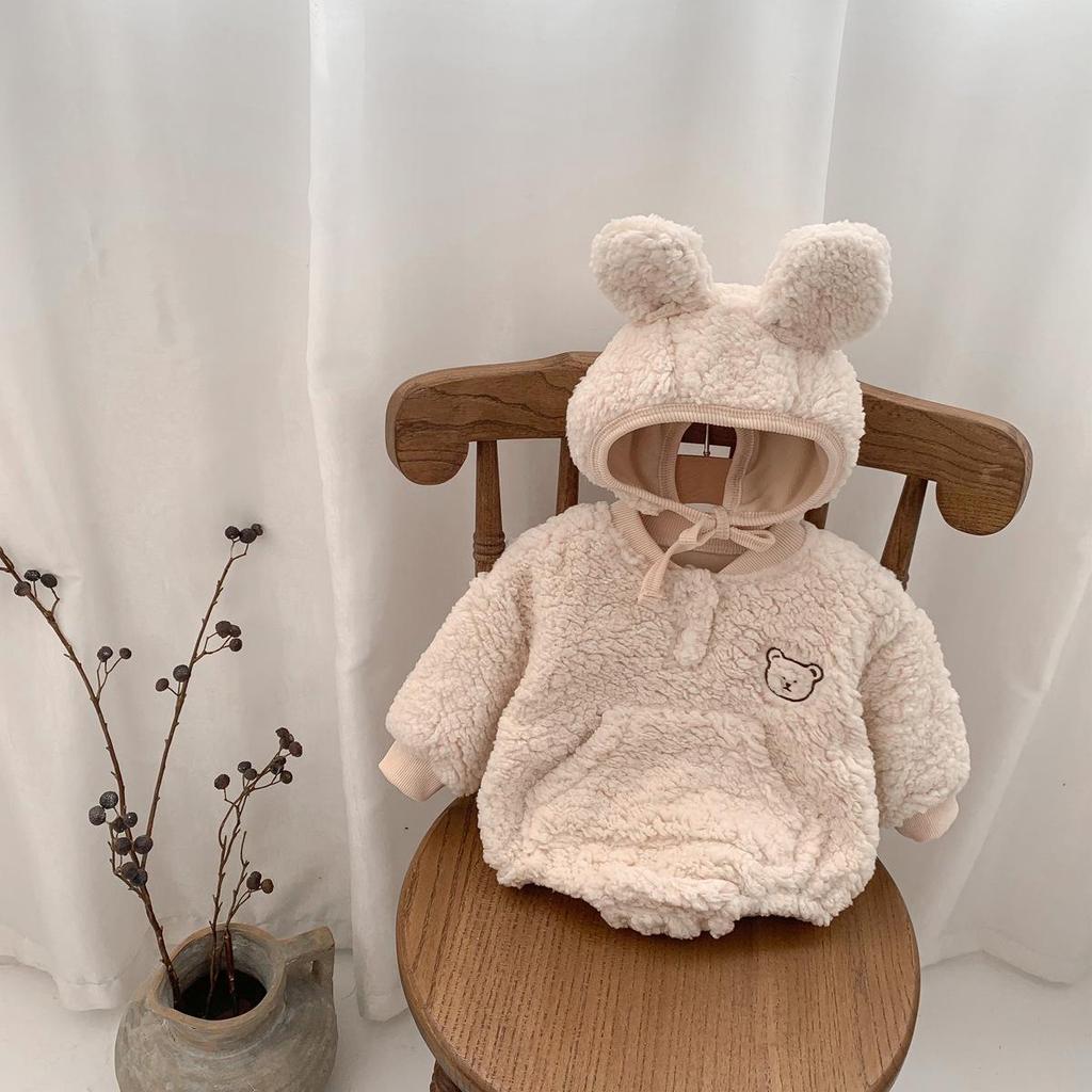 Autumn & Winter Baby Romper: Cute Bear Design with Hood, Double-Sided Velvet, Warm & Cozy for Crawling.