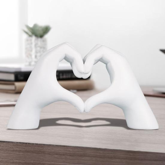 Love Heart Hand Figurine Heart-shaped Gesture Resin Statue Sculpture Home Office Wedding Party Desktop Decoration Ornament