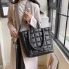 Trendy Lattices Quilted Tote Bag Winter Large Capacity Ladies Handbag Perfect Shoulder Bags For Women Commuting & Gift