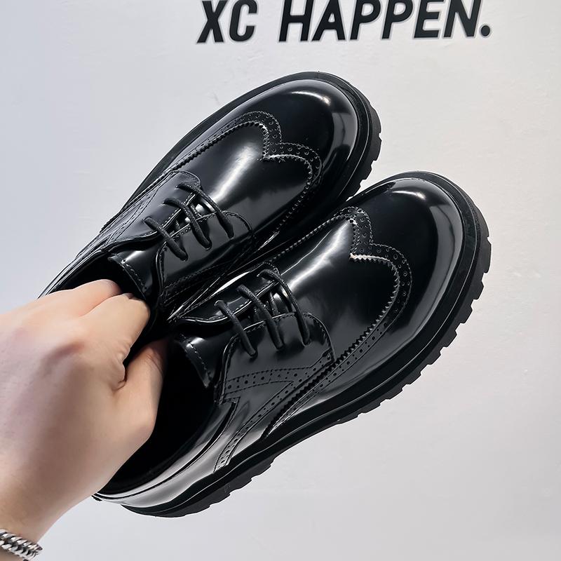 Модные лакированные кожаные туфли Дерби для мужчин Модный ретро-стиль дизайна Повседневные молодежные модные вечерние туфли для улицы Черные зеленые туфли Популярные