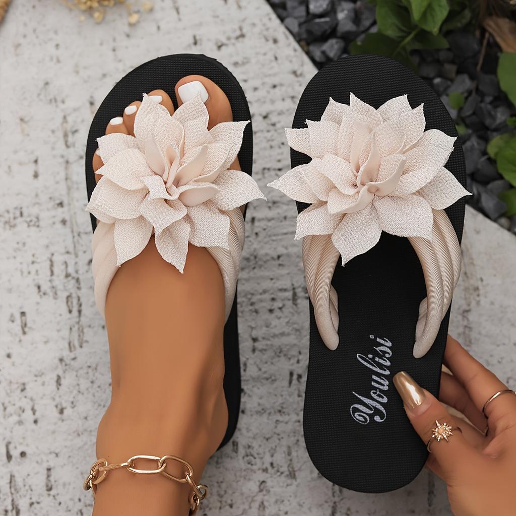 A Pair of Women's Floral Patterned Slippers, Suitable for All Seasons, Easy To Put On And Take Off, Vacation Style, Fabric Upper, EVA Sole and Insole