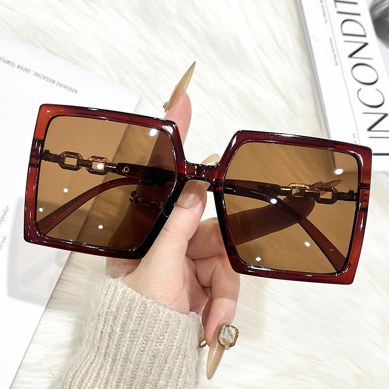 New square sunglasses, European and American trends, street shooting sunglasses, UV-proof sunglasses for women