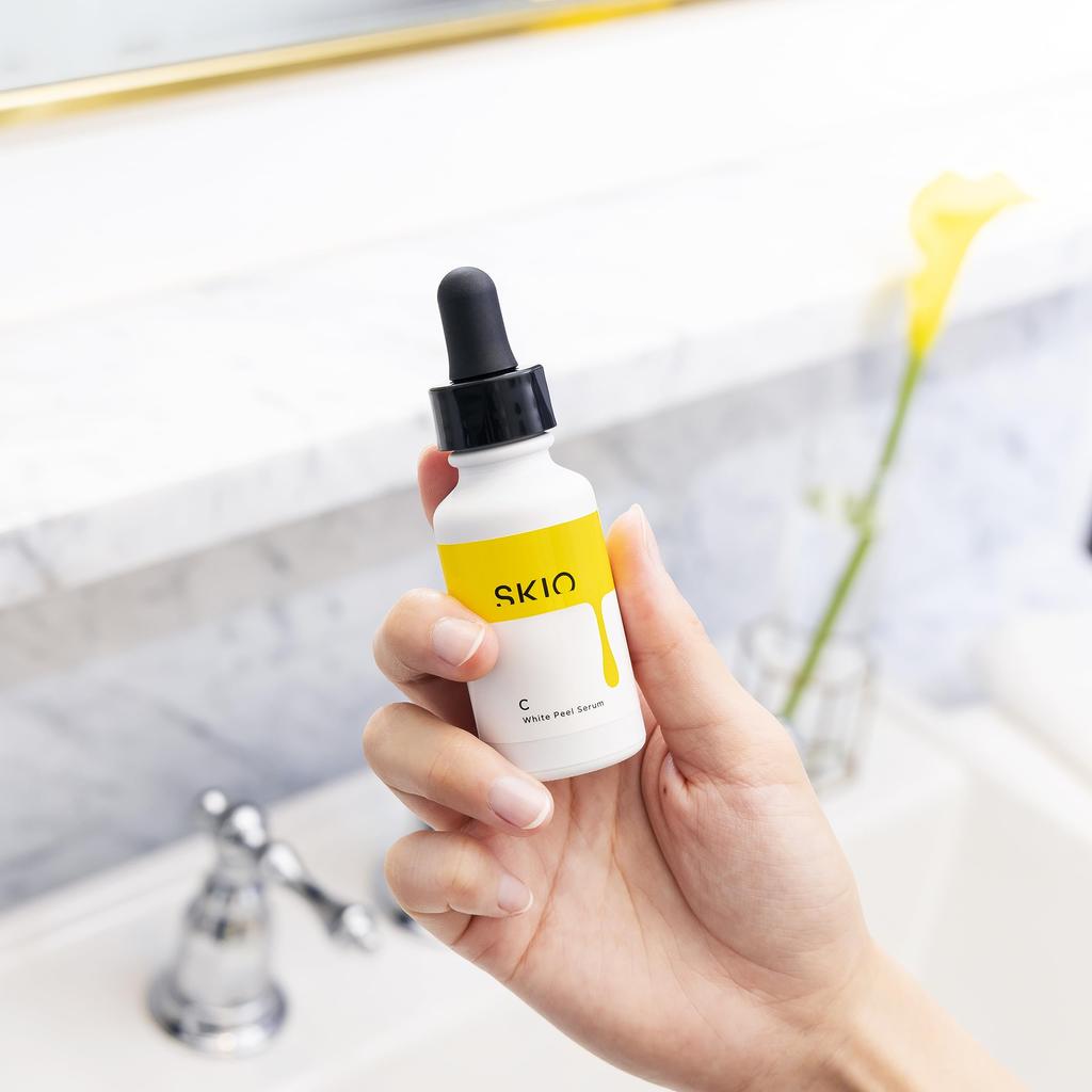 Rohto Pharmaceutical SKIO VC White Peel Serum Stain Pore Care Отбеливающая сыворотка Сыворотка с витамином C White VC Увлажняющий Увлажняющий Сухая кожа Чувствительная