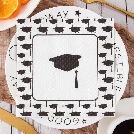 20 листов/набор 2025 Поздравляем Выпускной Салфетка Толстая Квадратная Одноразовая Колледж Выпускной Вечеринка Украшения Бакалавр Шляпа Обеденная Бумажная Салфетка